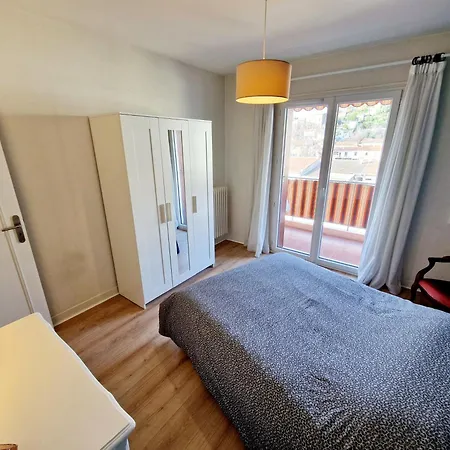 Apartment Traversant Avec Parking Gratuit Et Navette Gratuite A 2 Mn A Pied Cagnes-sur-Mer